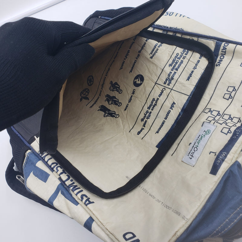 タイヤ素材リュック SR016-2)