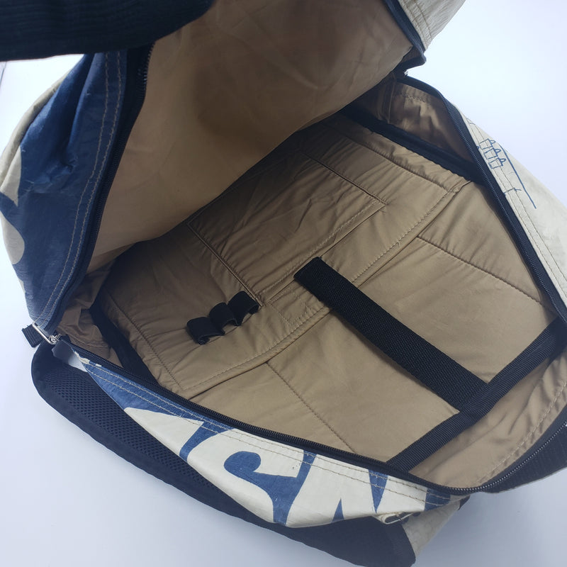 タイヤ素材リュック SR016-2)