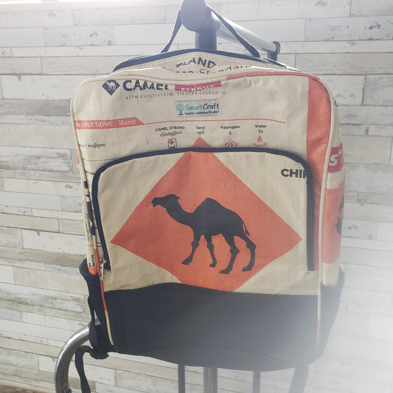 タイヤ素材リュック (SR016-1)